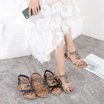 🌸 Boho-Damen-Sandalen in Übergröße – Flache Schlappen mit Blumen- & Strass-Details – Luftig-leichte Sommerschuhe für Strand & Stadt